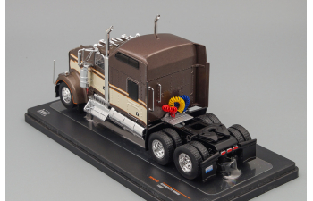 KENWORTH W900 towing vehicle (1990), brownmetallic creme