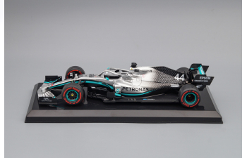 MERCEDES-AMG F1 W10 EQ Power #44 "Petronas Motorsport F1 Team" Lewis Hamilton Чемпион мира (2019)