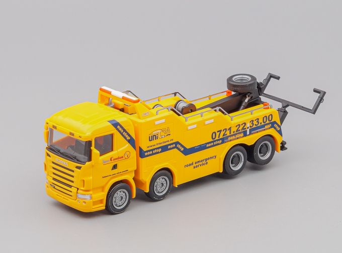 SCANIA R Highline Empl Wrecker "Tractare", yellow