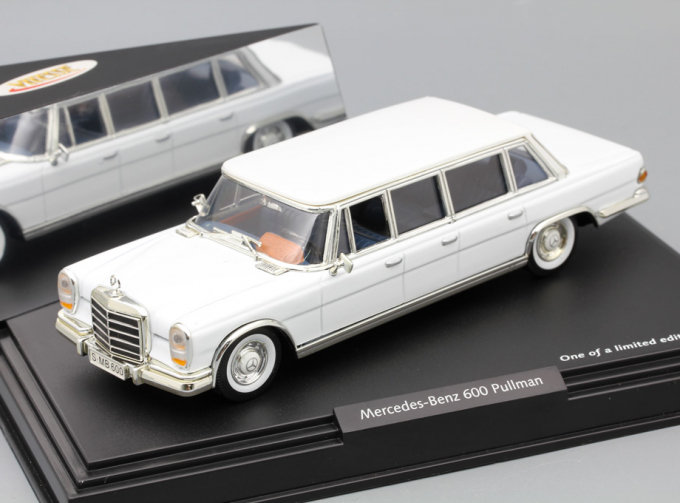 MERCEDES-BENZ 600 Pullman, white