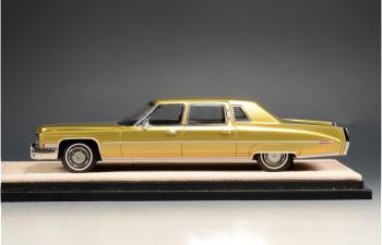 CADILLAC Fleetwood 75 Limousine (1973), Renaissance Gold Poly