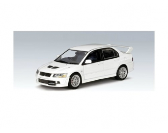 MITSUBISHI Lancer Evo VII Street Car (2001), white