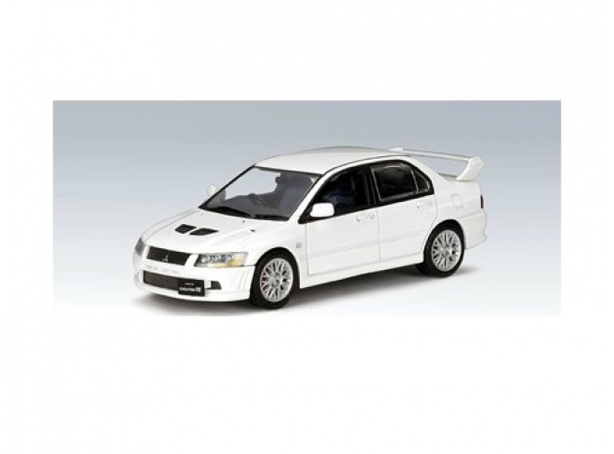 MITSUBISHI Lancer Evo VII Street Car (2001), white