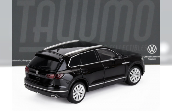 VOLKSWAGEN Touareg (2014), black