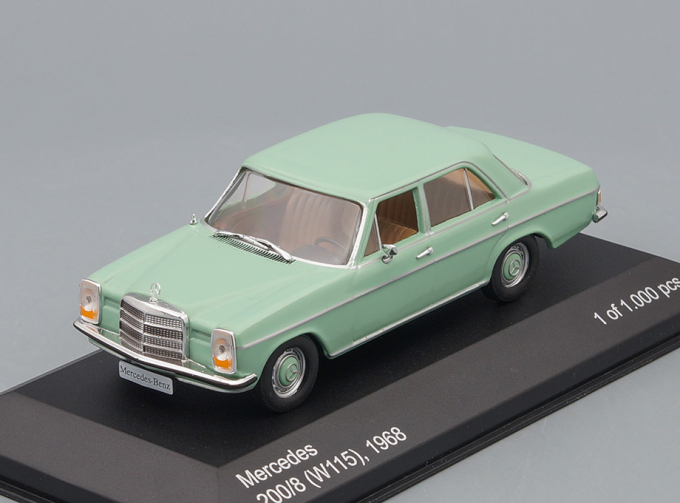 MERCEDES-BENZ 200/8 (W115) (1968), light green