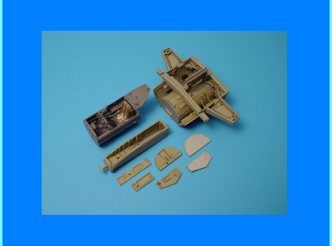 Набор дополнений Me 262A Schwalbe wheel bay & cockpit set