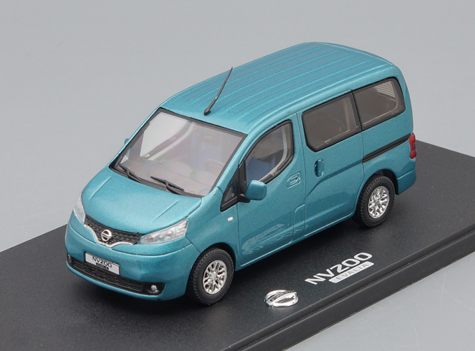 NISSAN NV200 Ludo, lagoon green