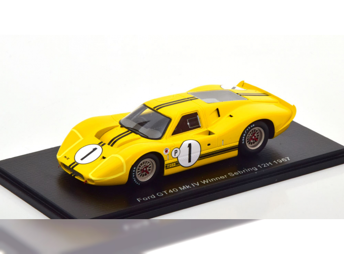 FORD GT40 MK 4 (1967)