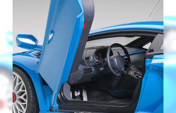 Lamborghini Aventador S 2017 (pearl blue)