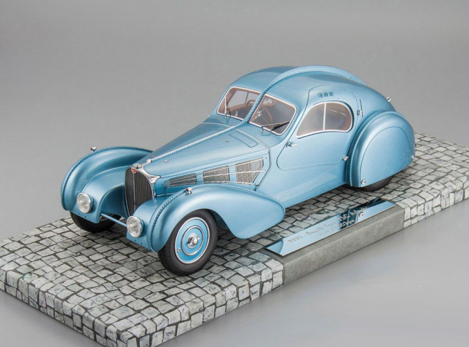 BUGATTI Type 57 SC Atlantic (1936), blue metallic