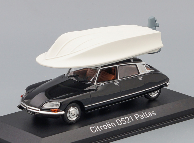 CITROEN DS21 Pallas c лодкой (из к/ф "Приключения раввина Якова") 1973