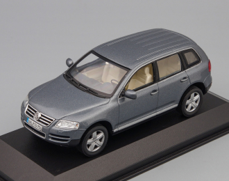 Volkswagen Touareg (2003), grey metallic