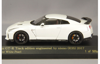 NISSAN GT-R Track edition engineered by Nismo (R35) (2017), brilliant white pearl 