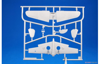 Сборная модель P-40K-1/5 Warhawk 'Short Tail'