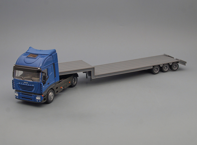 IVECO Stralis 540, blue / grey