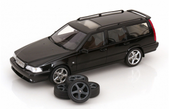 VOLVO V70 R estate, black