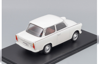 TRABANT 601 (1964-1990), Samochody PRL 17, white