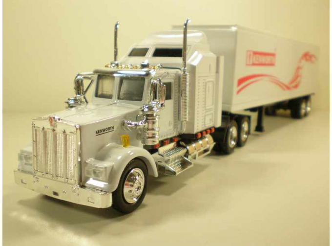 KENWORTH W900 (1979) трейлер контейнер, белый