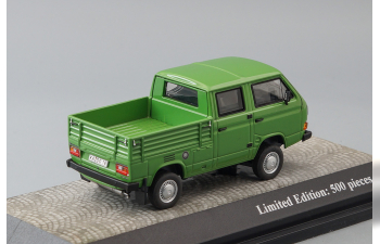 VOLKSWAGEN T3b Double Cabin Syncro 4х4 (1984), green