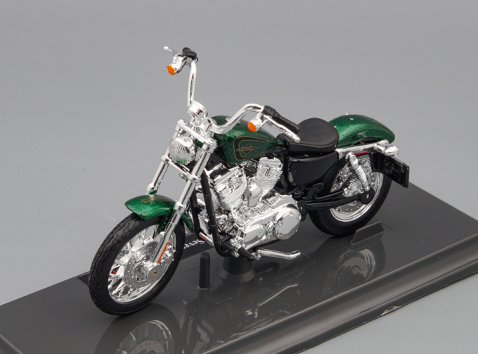 HARLEY DAVIDSON XL 1200V Seventy-Two 2012, green