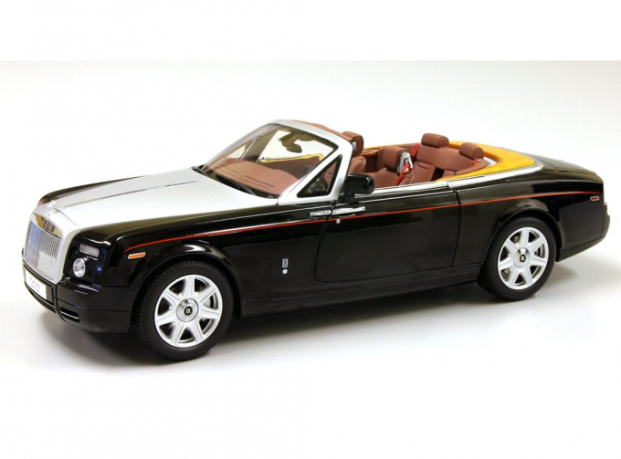 Rolls-Royce Phantom Drophead Coupe (diamond black)
