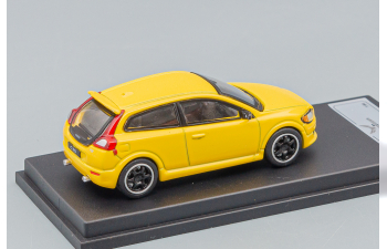 VOLVO C30 (2006), yellow