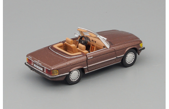 MERCEDES-BENZ 560SL Roadster, brown