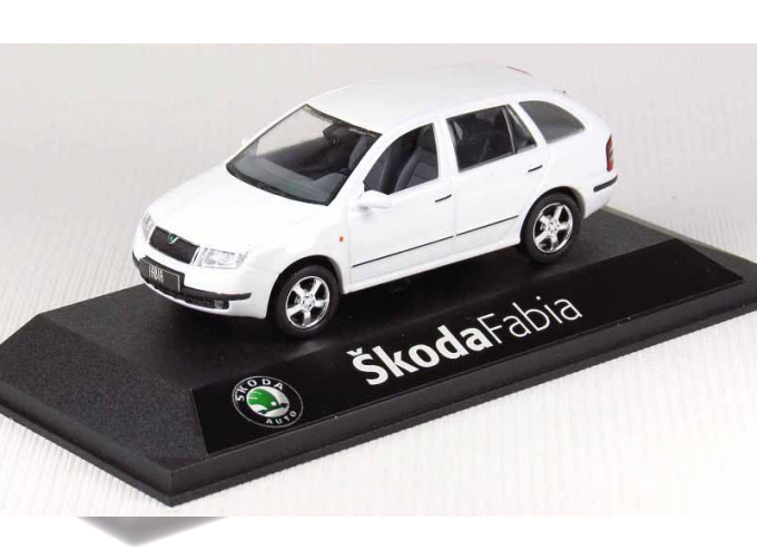 SKODA Fabia Combi, white