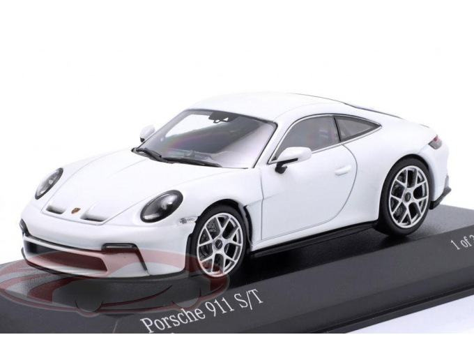PORSCHE 911 (992) S/T (2023), white