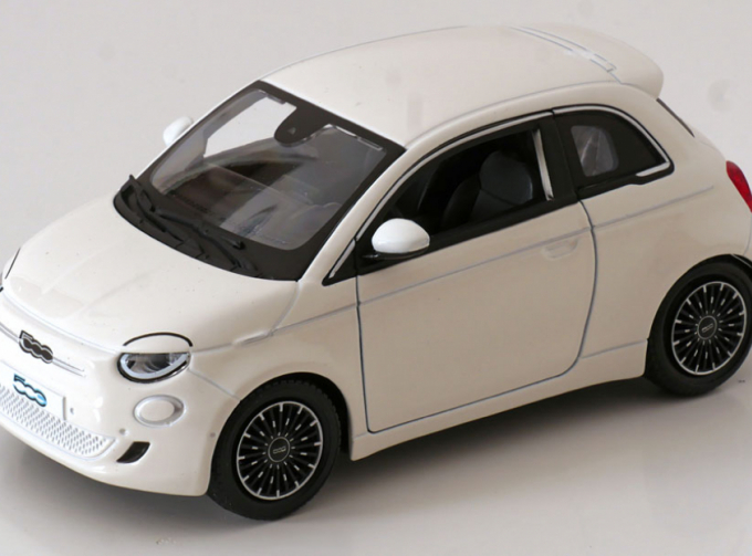 FIAT 500e Full Electric (2021), White