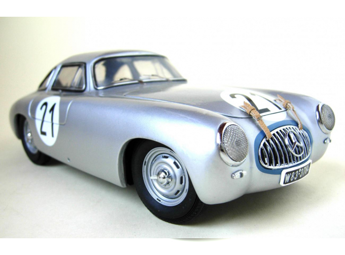 MERCEDES-BENZ 300 SL No 21 Winner Le Mans, Lang/Riess (1952)