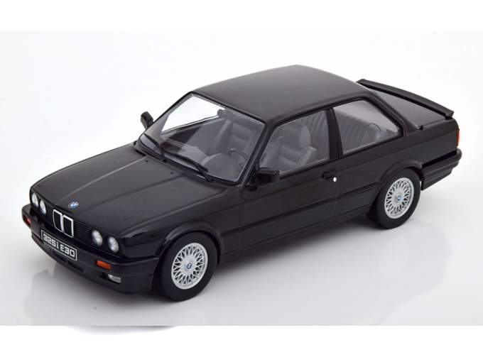 BMW 325i E30 M-Paket 1 (1987), black