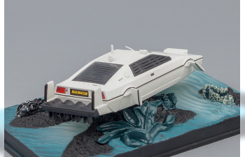 LOTUS Esprit "The Spy Who Loved Me" 1977, white