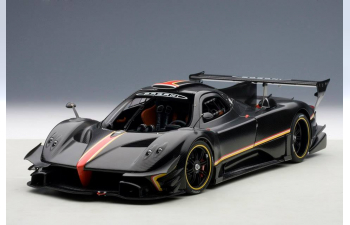 PAGANI Zonda Revolution 2013 (black carbon fiber)