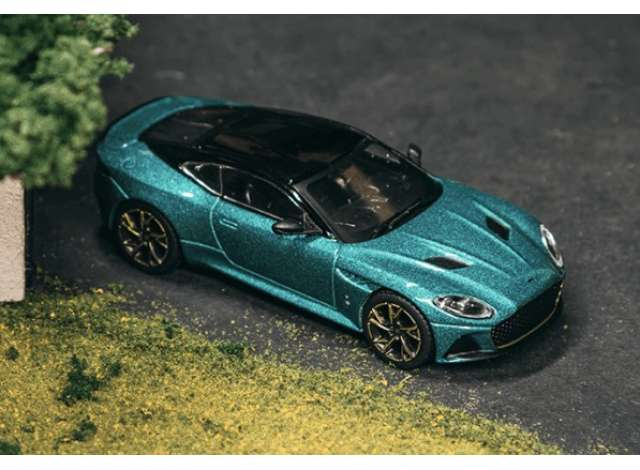 Aston Martin DBS Superleggera, green metallic
