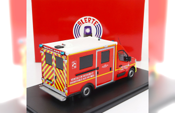 RENAULT Master Van Was Sdis 47 Vehicule De Secours Et D'assistance Aux Victimes Ambulance Sapeurs Pompier (2019), Red White Yellow