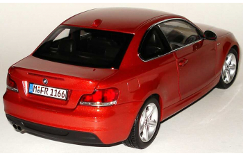 BMW 1er Coupe E82 (2007), sedona red met.