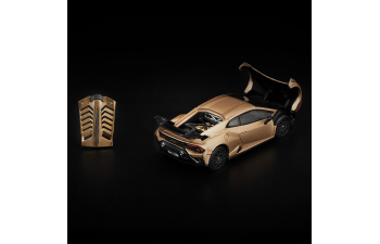 LAMBORGHINI Huracan STO, matte gold