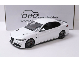 ALFA Romeo Giulia Quadrifoglio (2019), white