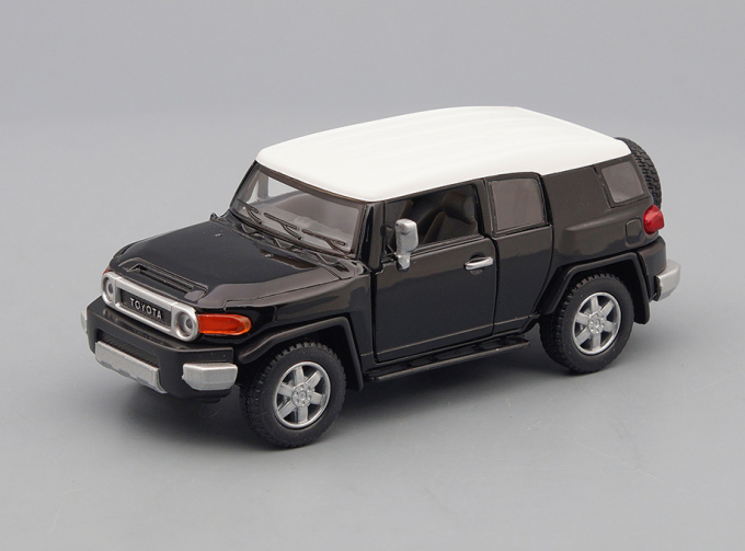 TOYOTA FJ Cruiser, black / white