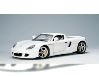 Porsche Carrera GT (white)