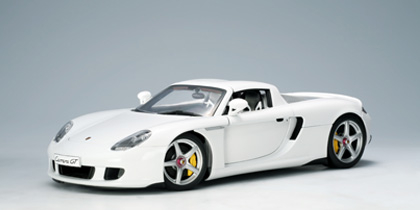 Porsche Carrera GT (white)