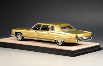 CADILLAC Fleetwood 75 Limousine (1973), Renaissance Gold Poly