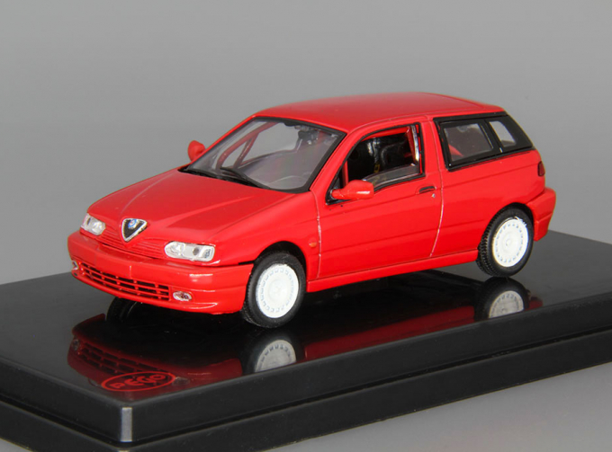 ALFA ROMEO 145 CIVT (1997), red