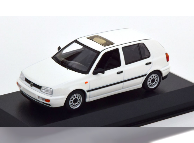 VOLKSWAGEN Golf 3 (1997), white