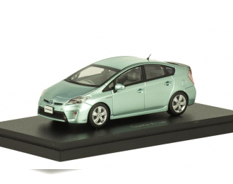 Toyota Prius зеленый металлик