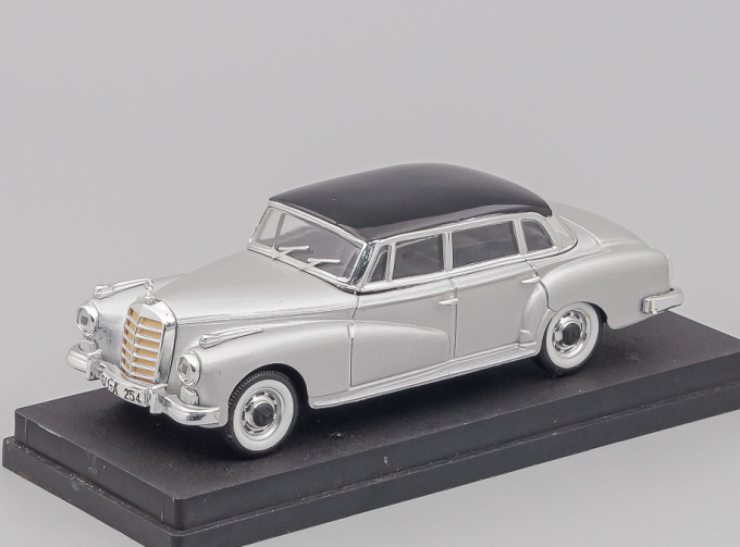 MERCEDES-BENZ Typ 300 W 189 Adenauer, grey / black