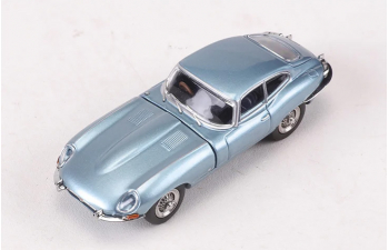 JAGUAR E-type HardTop (1961), light blue