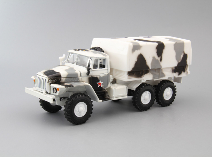 (Уценка!) Уральский грузовик 4320 с тентом, белый камуфляж