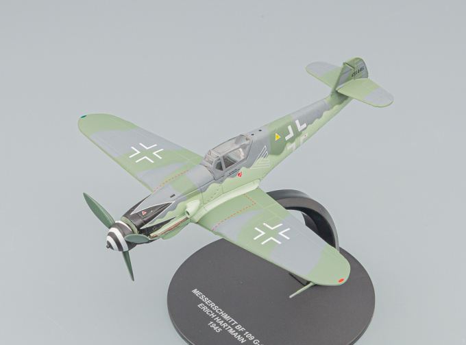 Messerschmitt Bf 109G-10 Erich Hartmann (352 победы) 1945